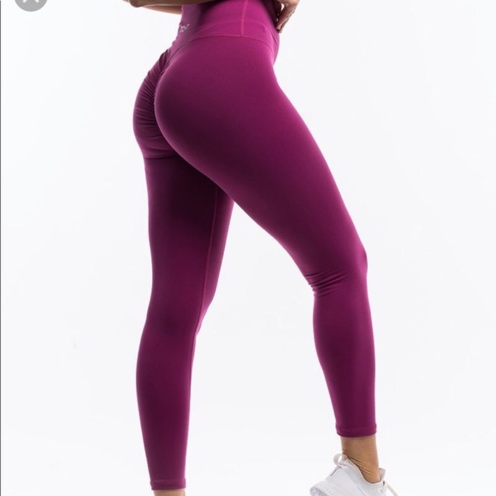 ECHT scrunch leggings